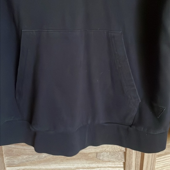 Guess thin hoodie - Picture 3 of 4